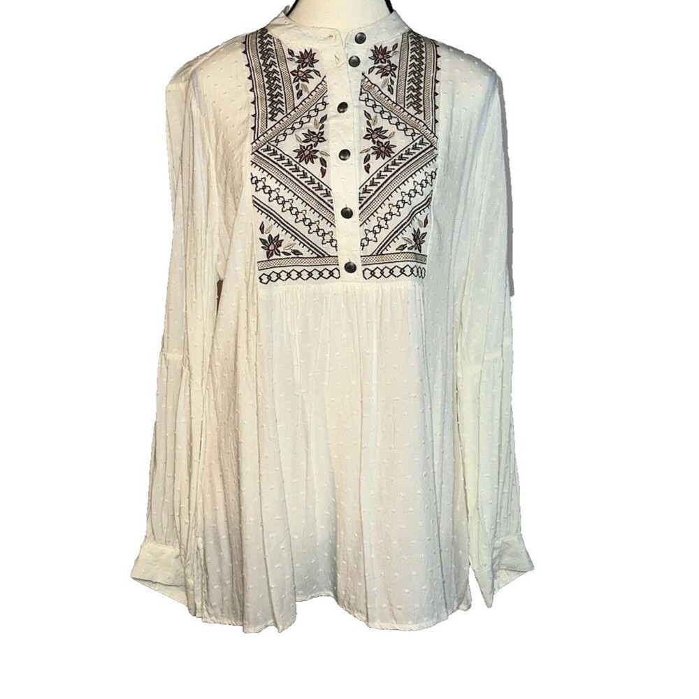 Reba Embroidered Blouse Women Size L Long Sleeve 1/2 buttons 100% rayon Babydoll